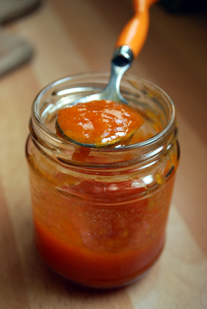 http://www.cleacuisine.fr/wp-content/uploads/2009/07/confiture-abricots-agar1.jpg